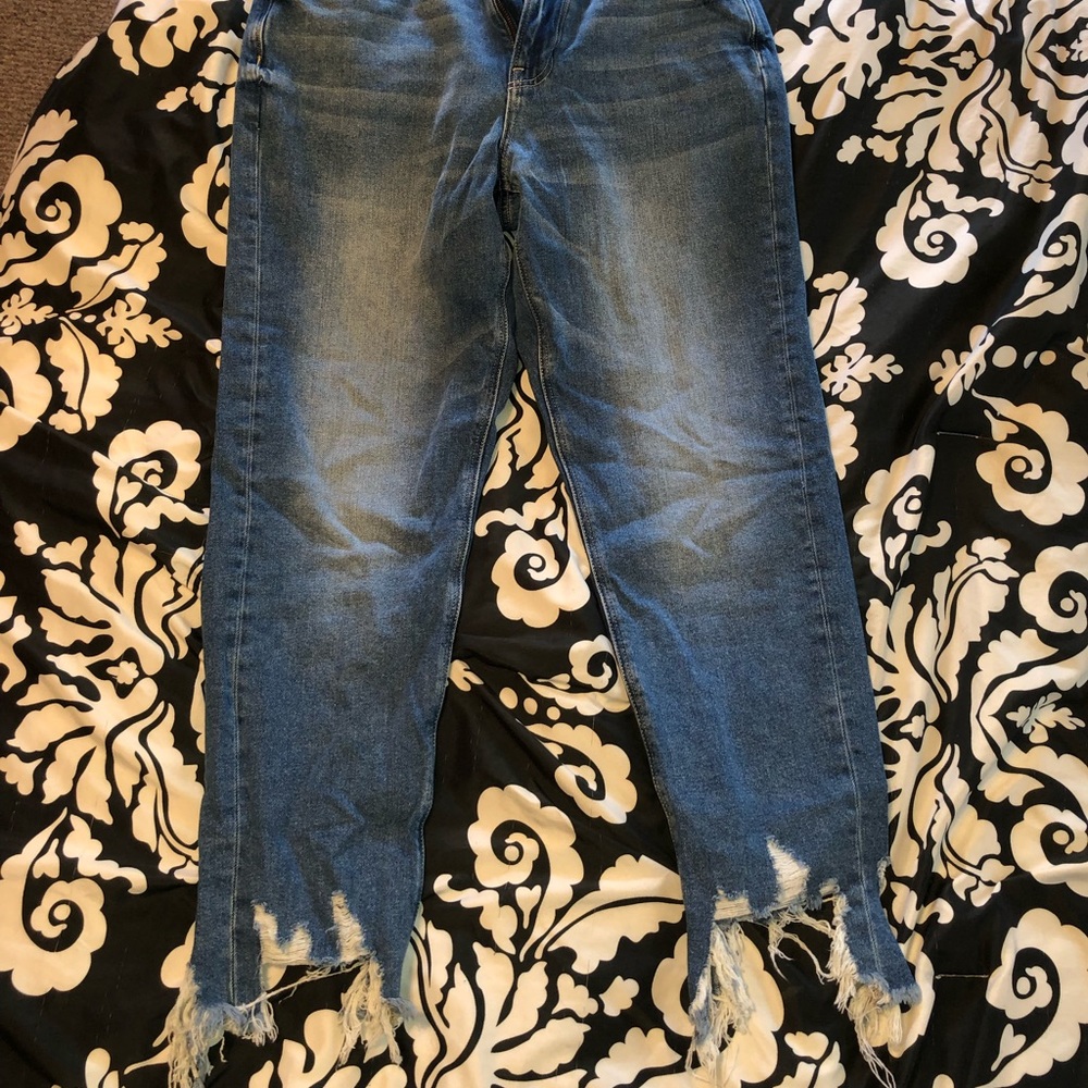 American Eagle cropped mom jeans